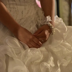 ウェディングドレスの画像