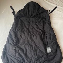 【値下げ‼︎】リルベビー抱っこ紐&ベビーホッパー中綿ケープの画像