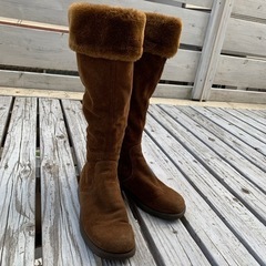 【値下げしました】スエードブーツ　35