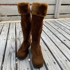 【値下げしました】スエードブーツ　35の画像