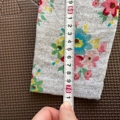 西松屋新品　花柄レギンス130cmの画像