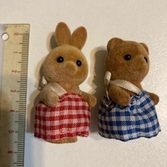 シルバニアファミリーのような小さな人形　ハンドメイドにもの画像
