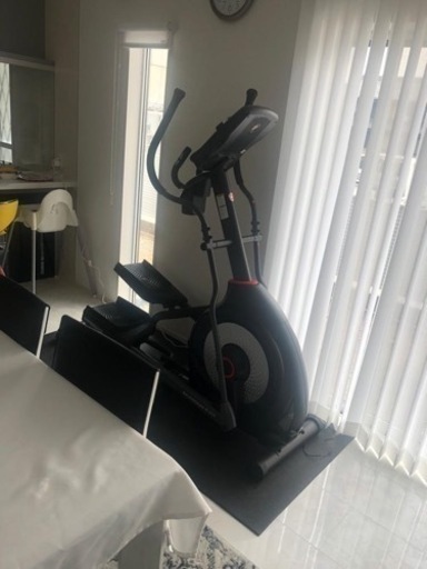 エリプティカル