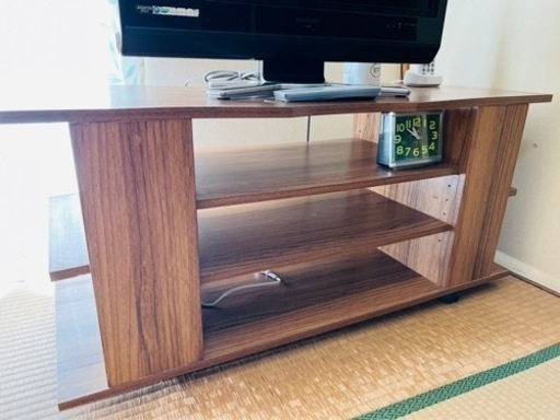 テレビ台取引中