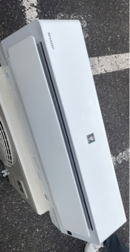 届けます　エアコン　シャープ　プラズマクラスター　2020年製