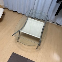 ガラスのテーブルの画像