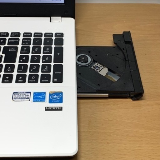 ASUS スタイリッシュでカッコイイ薄型15.6インチ Celeron メモリ8G SSD256G Office2021