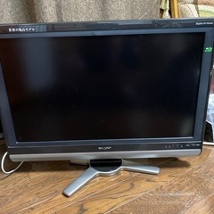 シャープ　aquos テレビ　古いですが普通に見れます。