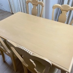 LYNN HOLLYN ダイニングテーブル