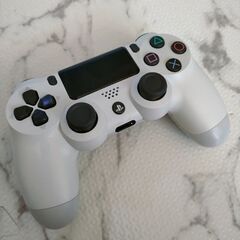 PS4 初期型　白　CUH-1100Aの画像