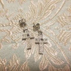 Diorのピアス❣