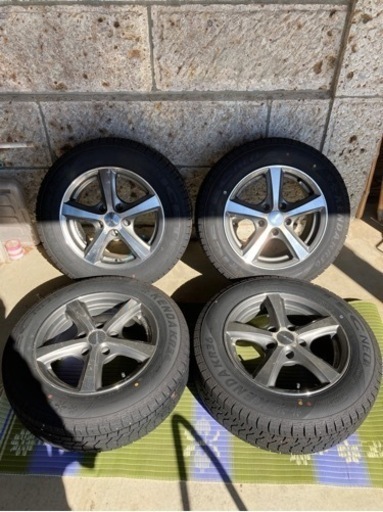 ヴォクシー スタッドレス VOXY AZR65