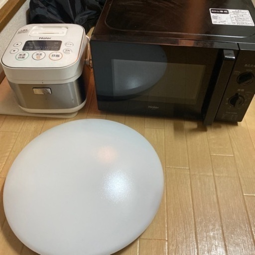 電子レンジと炊飯器とシーリングライト(使用2年目)