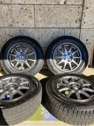 30 プリウス　スタッドレス　2ヶ月のみ使用品