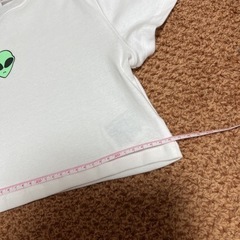 新品・H＆M☆宇宙人Tシャツの画像