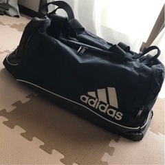 adidas  ボストンバッグ　スポーツバッグ
