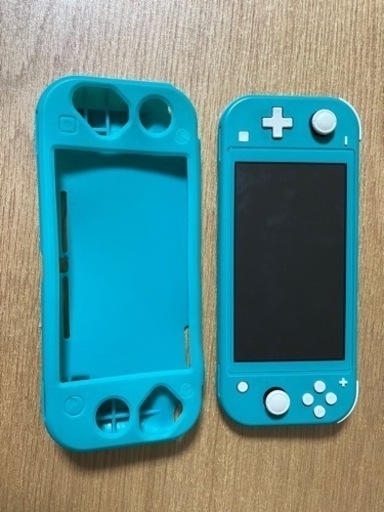 値下げしました！Switch lite スイッチ　ライト　ブルー　シリコンカバー付き