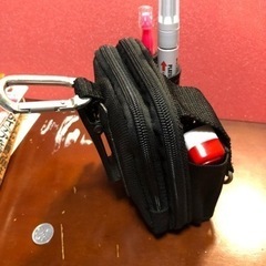 腰に引っ掛ける小物入れの画像