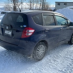 ホンダ フィット グレード	1.3G 4WD 車検	R05.7月	27日の画像