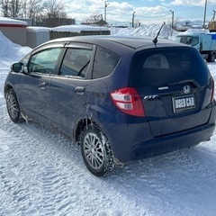 ホンダ フィット グレード	1.3G 4WD 車検	R05.7月	27日の画像