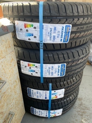新品未使用　　215／45R17海外製タイヤ