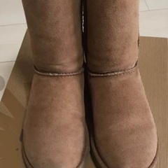 UGG ムートンブーツ　サイズ5 23センチ向けの画像