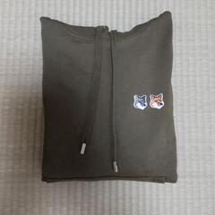 【新品未使用】MAISON KITSUNE パーカーの画像