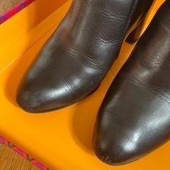 トリーバーチ　ショートブーツの画像