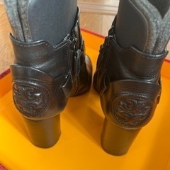 トリーバーチ　ショートブーツの画像