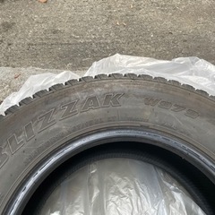 215/70-15スタットレスの画像