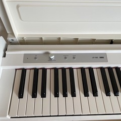 電子ピアノの画像