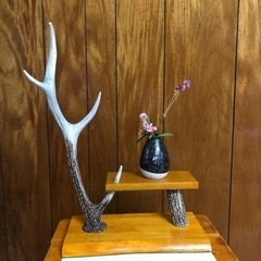 【エゾシカ角】ハンドメイド花台の画像