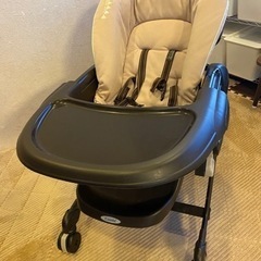コンビ　ベビーチェアの画像