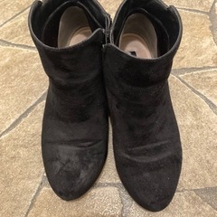 ショートブーツ