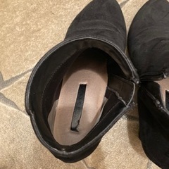 ショートブーツの画像