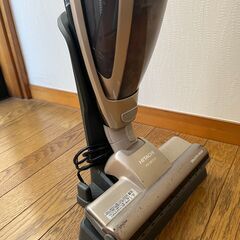 [無料] 中古コードレス掃除機譲ります！の画像