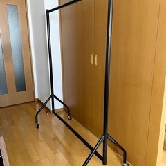 美品 ハンガーラック 黒 幅120cm