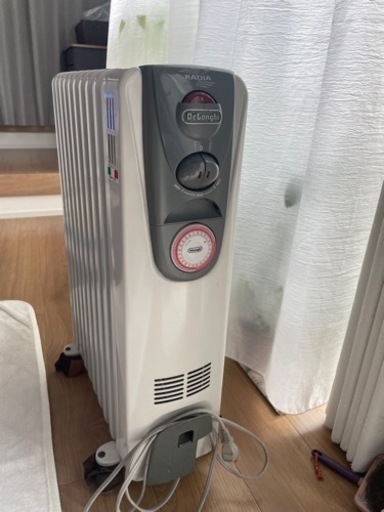 デロンギ　オイルヒーター
