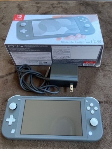 超美品！Nintendo switch light スタンド付