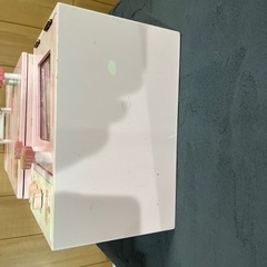 おもちゃ冷蔵庫と電子レンジの画像