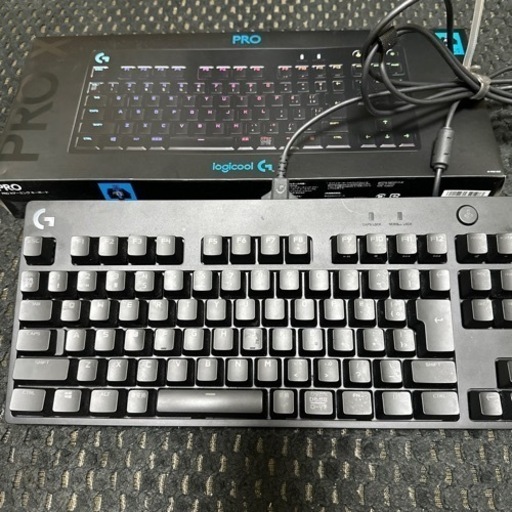 ゲーミング光るキーボード期間内保証書あり