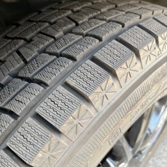 グッドイヤー　スタッドレス　16インチの画像
