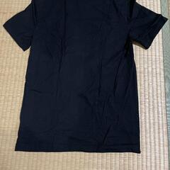 guessの Tシャツです。（男女兼用）①の画像