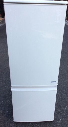 【RKGRE-068】特価！シャープ/167L 2ドア冷凍冷蔵庫/SJ-C17B-W/中古品/2016年製/当社より近隣無料配達！