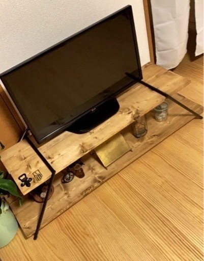 テレビ台　美品　アイアン脚　お引き取り希望