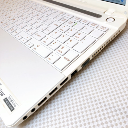 【ＳＳＤ２５６ＧＢ⭐️メモリＧＢ⭐️カメラ付きＷｉｎ１１】即使用ノートパソコン