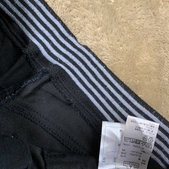 160サイズ ストレッチパンツ黒 の画像