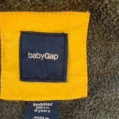 【再度値下げしました】GAPフード付きコート　100cmの画像