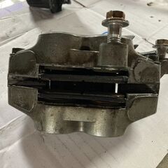 フロントブレーキ　ヤマハ　SRX400の画像