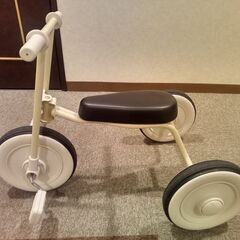 無印良品 三輪車 ホワイト